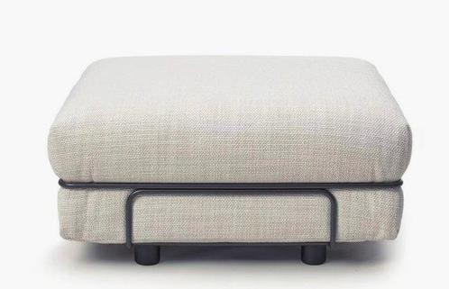 KARAKTER - Gijs Bakker - Poef (2) - Cassestoff, Antiek en Kunst, Kunst | Designobjecten