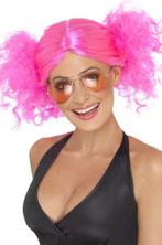 80s pruik staartjes pink, Kleding | Dames, Carnavalskleding en Feestkleding, Ophalen of Verzenden, Nieuw
