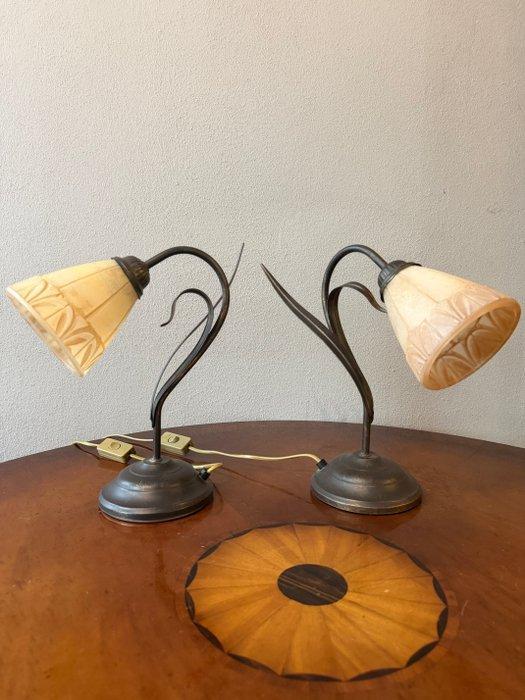 Tafellamp (2) - Glas, Messing - Lilly lampen, Antiek en Kunst, Curiosa en Brocante