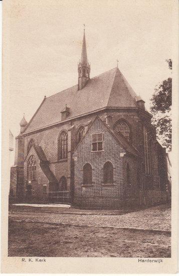HARDERWIJK - R. K. Kerk, Verzamelen, Ansichtkaarten | Nederland, Verzenden