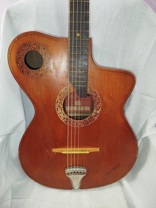 Cremona - Vintage - - Akoestische gitaar - Bulgarije - 1965, Muziek en Instrumenten, Snaarinstrumenten | Gitaren | Akoestisch
