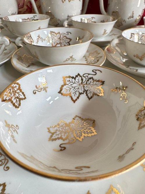 Limoges - Koffieservies (27) - Servicio Limoges - Porselein,, Antiek en Kunst, Antiek | Meubels | Tafels