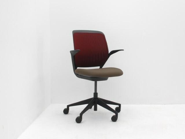Vergaderstoel Steelcase Cobi - zitting bruin - rug bordeaux, Zakelijke goederen, Horeca | Meubilair en Inrichting, Overige typen