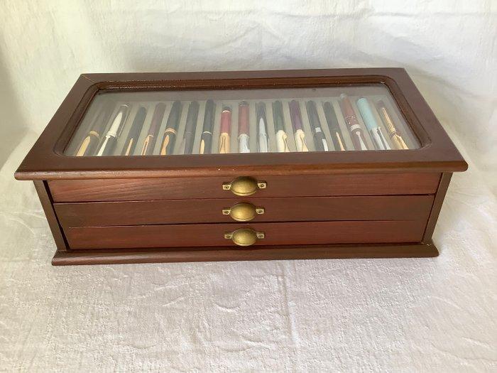 Cross, Parker, Waterman, Sheaffer, enz. - Zonder, Verzamelen, Pennenverzamelingen