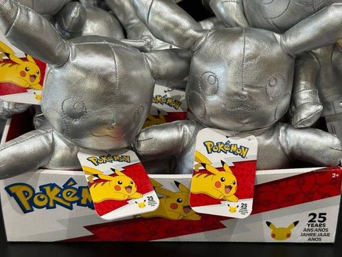 Pokemon - Figuur - Pokemon 9x plush toys - 25th anniversary, Spelcomputers en Games, Spelcomputers | Overige Accessoires