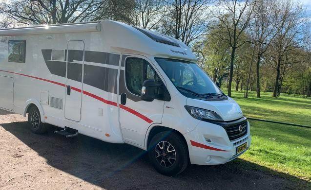 4 pers. Sunlight camper huren in Zwolle? Vanaf € 113 p.d. -, Caravans en Kamperen, Verhuur