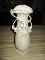 Royal Dux Porzellan-Manufaktur - Vaas - Porselein, Antiek en Kunst