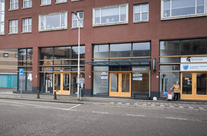 Winkelruimte te huur Schoutstraat 14 Ridderkerk, Zakelijke goederen, Bedrijfs Onroerend goed, Winkelruimte, Huur