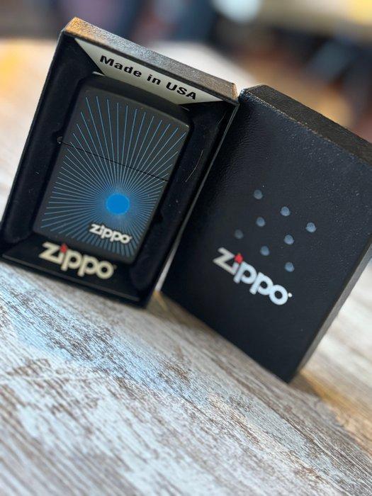Zippo - Personalizada - Zonder minimumprijs - Aansteker -, Verzamelen, Rookartikelen, Aanstekers en Luciferdoosjes