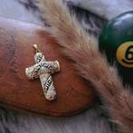 Bicolor gouden kruis met zirconia (Hanger of bedel), Sieraden, Tassen en Uiterlijk, Bedels, Ophalen of Verzenden, Gebruikt, Goud