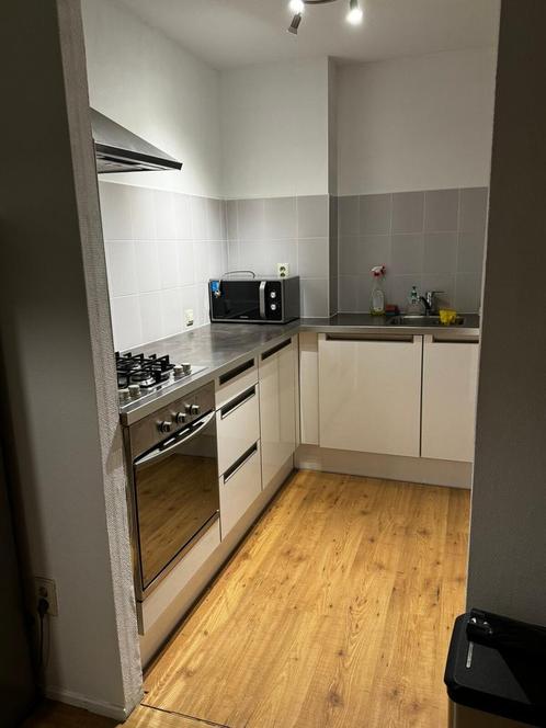 Kamer te huur aan Dordtselaan in Rotterdam - Zuid-Holland, Huizen en Kamers, Kamers te huur, 50 m² of meer, Rotterdam