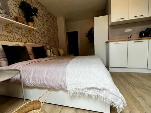 Studio te huur in Rotterdam - 22 m² - 1 kamer(s), Huizen en Kamers, Kamers te huur, Rotterdam