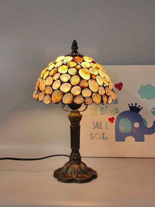 Lamp - Schelp - Kroonluchter, Antiek en Kunst, Kunst | Designobjecten