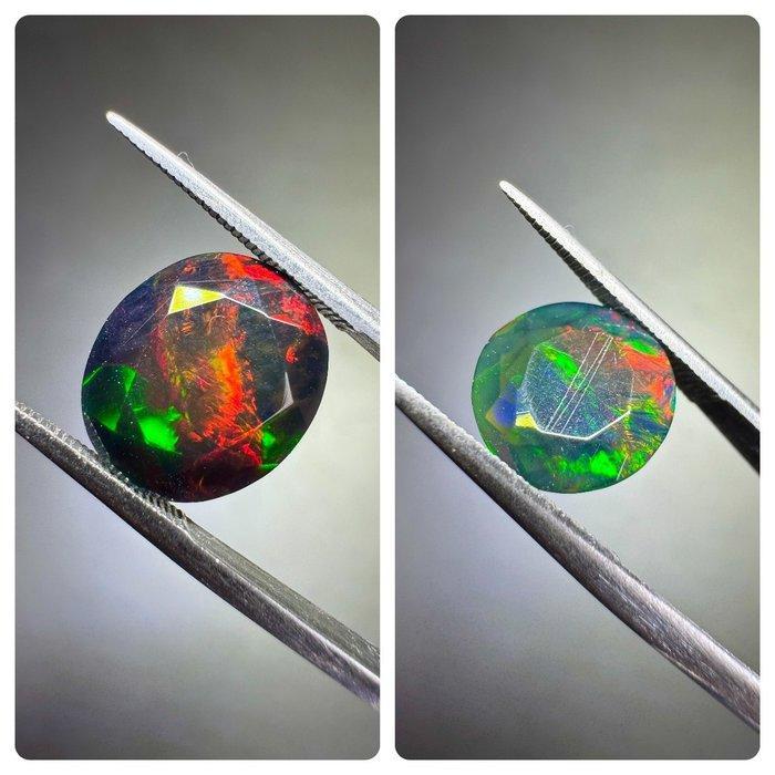 Set van 2 Ethiopische zwarte gerookte facetopalen. 3,32, Verzamelen, Mineralen en Fossielen