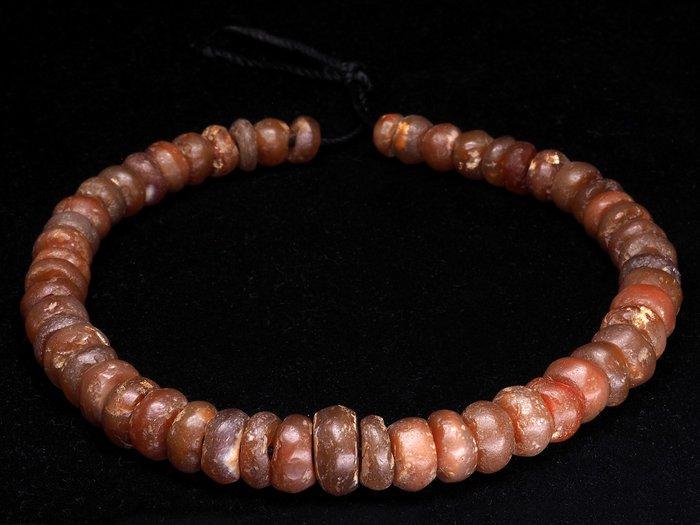 Strand van kralen - Carneool - India - Mali - Oud, Antiek en Kunst, Kunst | Niet-Westerse kunst