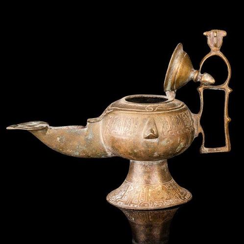 Seltsjoeken Bronzen olielamp (Zonder Minimumprijs), Antiek en Kunst, Antiek | Overige Antiek
