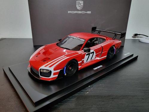 Spark 1:18 - Model raceauto - Porsche 935 (991) GT2 RS Team, Hobby en Vrije tijd, Modelauto's | 1:5 tot 1:12