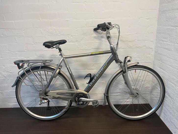 Gazelle Medeo H57, Fietsen en Brommers, Fietsen | Heren | Herenfietsen, Gebruikt, 57 tot 61 cm, Gazelle, Versnellingen, Ophalen of Verzenden
