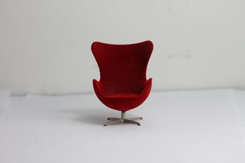 Minimii - Arne Jacobsen - Lounge stoel - Miniatuur Ei Lounge, Antiek en Kunst, Antiek | Meubels | Stoelen en Banken