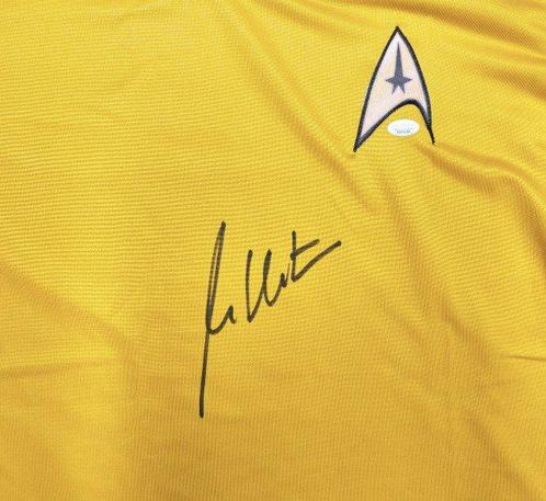 Star Trek - William Shatner - Signed Gold Star Trek Uniform, Verzamelen, Film en Tv