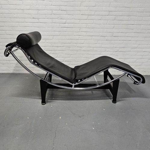 Cassina - Le Corbusier - Chaise longue - LC4 - Leder, Metaal, Antiek en Kunst, Kunst | Designobjecten