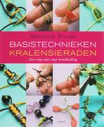 Basistechnieken kralensieraden 9789058777034, Boeken, Hobby en Vrije tijd, Verzenden, Zo goed als nieuw, Marjolein Wierda