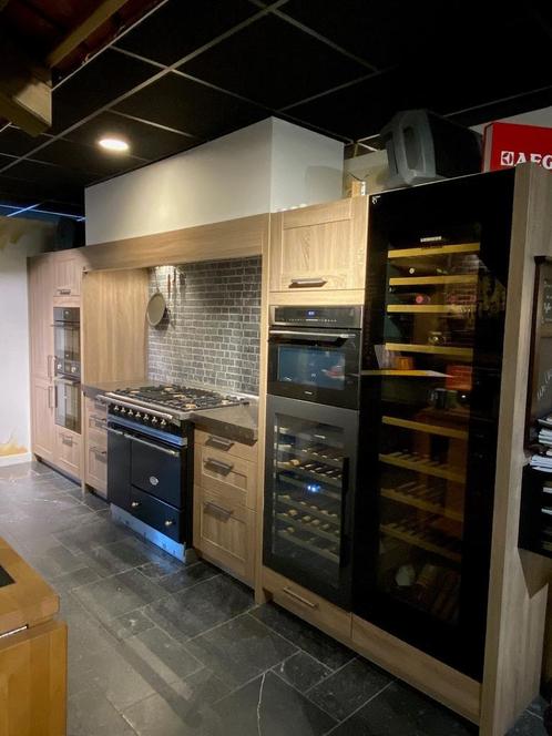 Showr. keuken Santiago Oak, Huis en Inrichting, Keuken | Complete keukens, Nieuw, Graniet of Steen, Ophalen