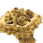 Antiek gouden broche van een mutsenbel, Sieraden, Tassen en Uiterlijk, Ophalen of Verzenden, Gebruikt, Overige kleuren, Goud