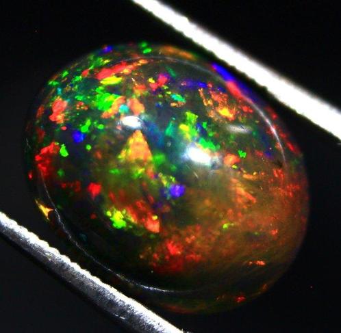 Cts. 2.90 Natuurlijke Ethiopische zwarte opaal Cabochon -, Verzamelen, Mineralen en Fossielen