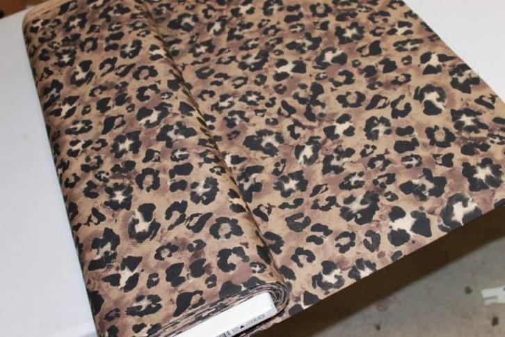 Rol Stof  1 rol Panter  138 Breed   225 gr   11 meter, Diversen, Rommelmarktspullen
