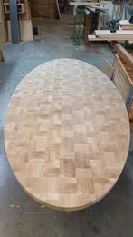 Exclusieve kops houten blokjes tafel | Le Havre | NIEUW, Eikenhout, Nieuw, Vijf personen of meer, Exclusieve kopshouten blokjes bladen uit eigen werkplaats
