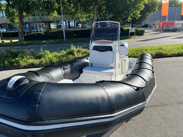 Nieuwe Bombard Sunrider 550 + Honda BF60 - Vaarklaar!, Watersport en Boten, Rubberboten, Minder dan 70 pk, Overige materialen