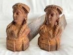 Antiek stel gietijzeren vuurbokken , voorstelling van twee, Antiek en Kunst, Curiosa en Brocante