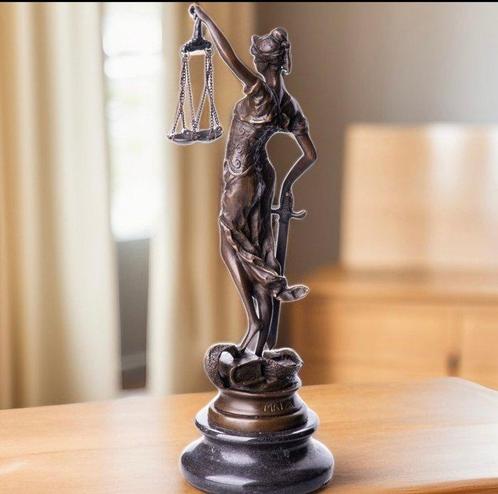Figuur - Bronzefigur Justitia Marmor Sockel - Brons, Marmer, Antiek en Kunst, Curiosa en Brocante