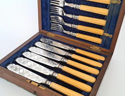 William R. Deykin & Sons - Visbestekset voor 6 personen (12), Antiek en Kunst, Antiek | Meubels | Tafels