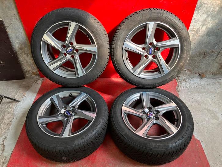 Winterbanden Volvo V40 205/55R16 Continental, Auto-onderdelen, Banden en Velgen, 16 inch, Winterbanden, 205 mm, Personenwagen