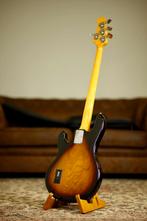 Sterling by Musicman Ray34CA | Tobacco Sunburst, Muziek en Instrumenten, Snaarinstrumenten | Gitaren | Bas, Nieuw