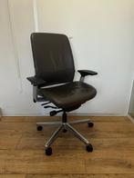 Refurbished Steelcase Amia Gestoffeerd In Leer, Bruin, Verzenden, Zo goed als nieuw, Bureaustoel