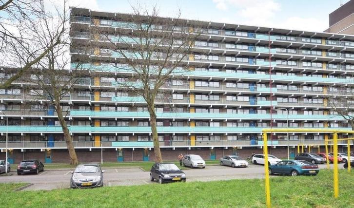 Te Huur 4 Kamer Appartement Hoevenbos In Zoetermeer, Huizen en Kamers, Huizen te huur, Direct bij eigenaar, Zuid-Holland, Appartement