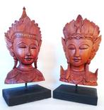 2 borstbeelden - Tara - Hout (Teak) - Zuidoost-Azië - 20e