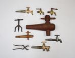 Wijnaccessoire (9) - Hout, Koper, Metaal - set kranen voor