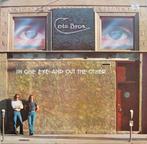 Lp - Cate Bros.- In One Eye And Out The Other, Cd's en Dvd's, Vinyl | Country en Western, Zo goed als nieuw, Verzenden