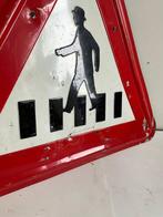 verkeersbord Zebrapad met reliëf - Verkeersbord - Metaal, Antiek en Kunst