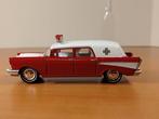 Johnny Lightning 1:64 - Modelauto - 1957 CHEVY AMBULANCE, Nieuw