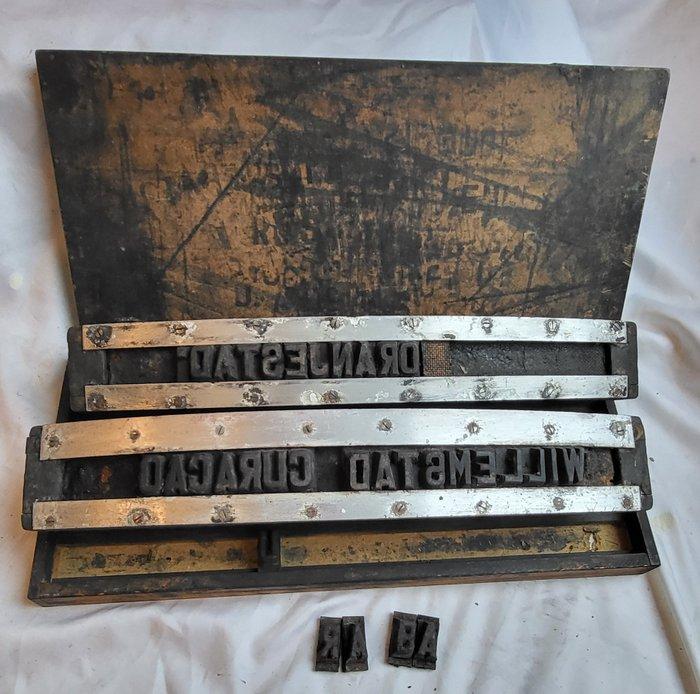 Oude zeldzame originele industriële, Antiek en Kunst, Antiek | Wandborden en Tegels