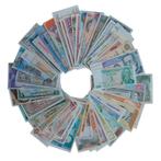 Pakket van 60 buitenlandse bankbiljetten, Postzegels en Munten, Munten en Bankbiljetten | Verzamelingen, Verzenden