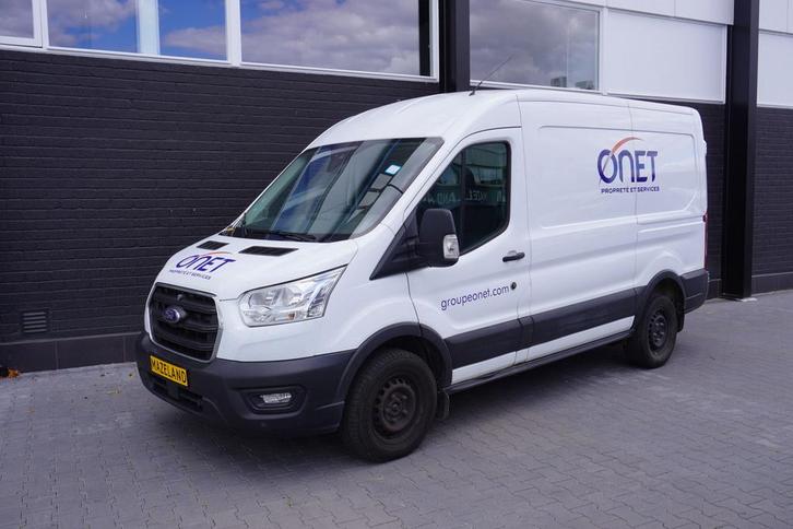 Ford Transit 2.0 TDCI 130PK L2H2 EURO 6, Auto's, Bestelauto's, Onderhoudsboekje, Lease, Zwart, Handgeschakeld, Financial lease