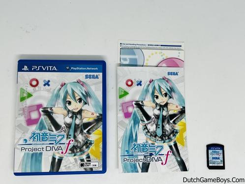 PS Vita - Hatsune Miku - Project Diva F, Spelcomputers en Games, Games | Sony PlayStation Vita, Gebruikt, Verzenden