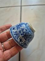 Kleine Chinese kom van porselein blauw-wit – Bloemendecor –