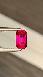 Zonder minimumprijs Paars, Rood Robijn - 1.02 ct -, Nieuw